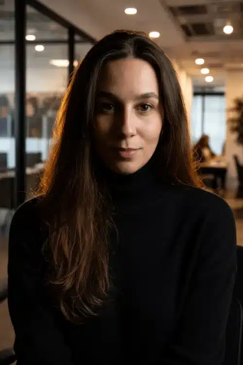 Cíntia Avelar